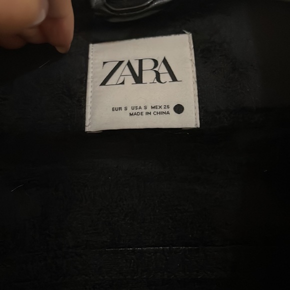Zara Cropped Leather Jacket - Picture 4 of 5